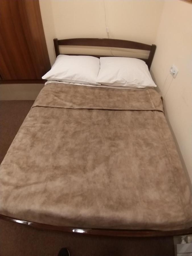 A&X Hostel And Tours Єреван Екстер'єр фото