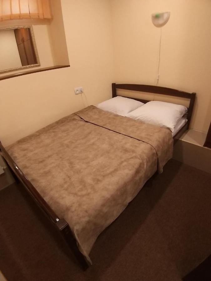 A&X Hostel And Tours Єреван Екстер'єр фото