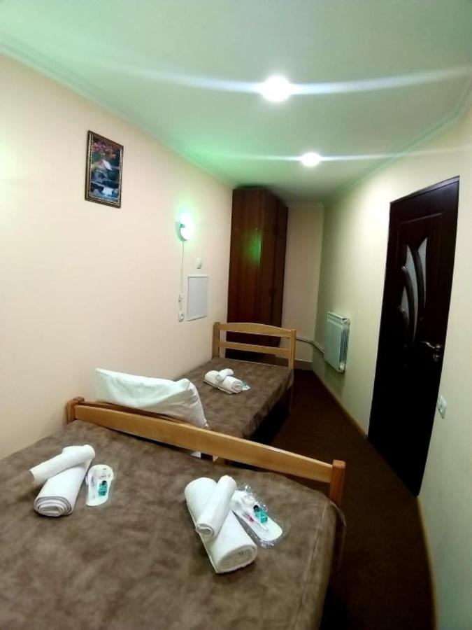 A&X Hostel And Tours Єреван Екстер'єр фото